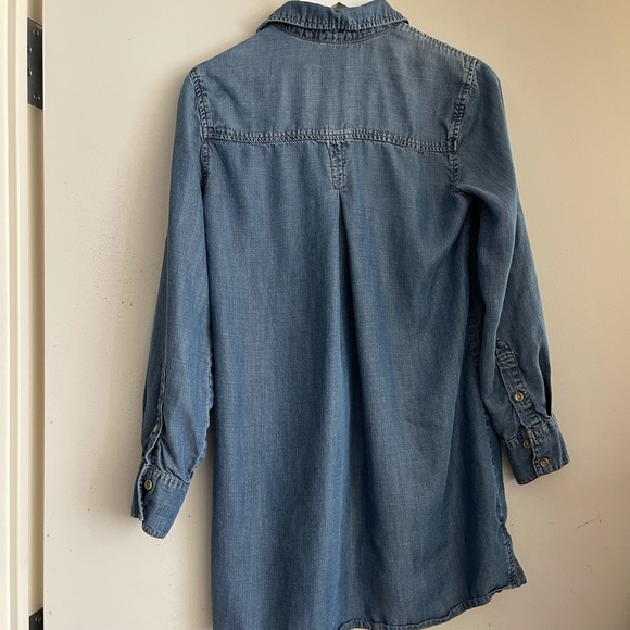 Cloth & Stone Chambray Button Down Tunic - Picture 2 of 4